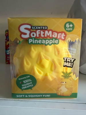 Squishy huge pineapple toy, 1 piece