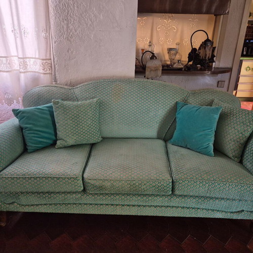 Vintage English Style Handmade Sofa like new, emerald velvet jacquard