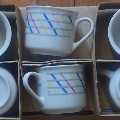 Coffee cups set of 6 new with saucers in box
