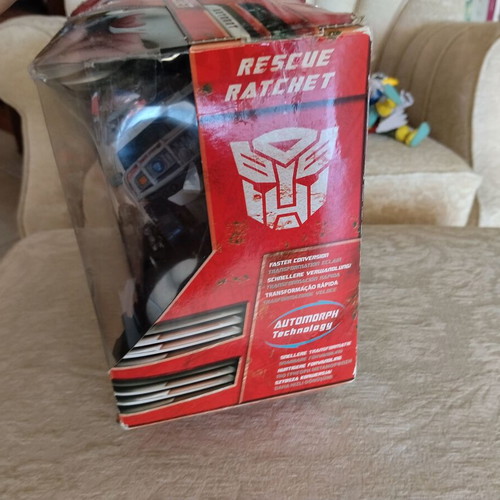 Transformers Rescue Ratchet figure like new, sealed packaging