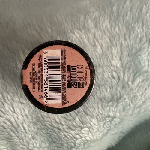 Maybelline liquid eyeshadow used