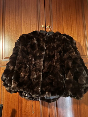 Sable furs cape like new, brown