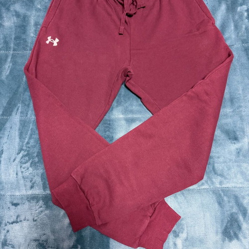 Under Armour burgundy tracksuit like new, size M