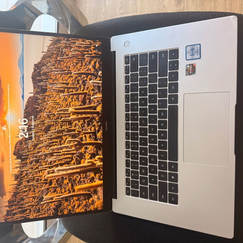 Huawei Matebook D15 2020 laptop like new, AMD Ryzen, 8GB RAM, 256GB SSD