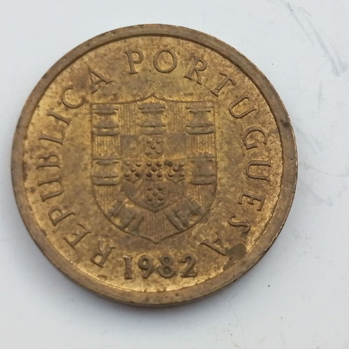 1 Escudo coin Portugal 1981-1986, brass