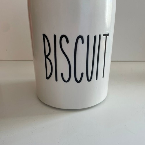 Large white biscuit jar like new, 14cm diameter, 16cm height