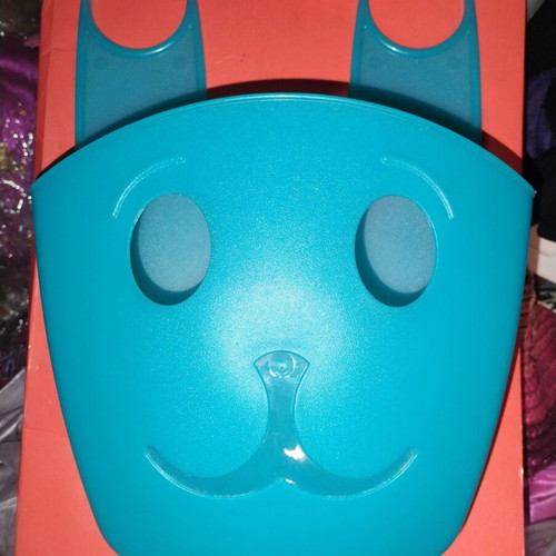 Children's plastic hanging storage with 2 hooks like new