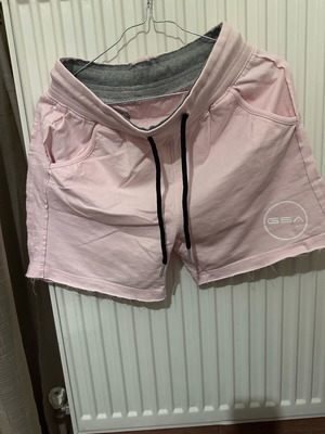 Gsa women's pink fleece bermuda shorts like new, size S