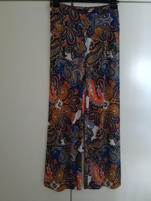 Patterned pants like new, size S-M