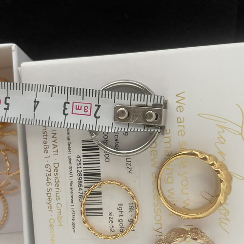 Inyati 25 rings 18k gold new, various sizes and designs