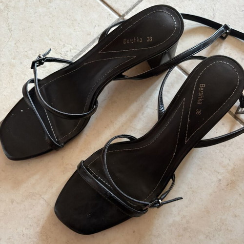 Bershka women's heeled sandals like new, size 38, black