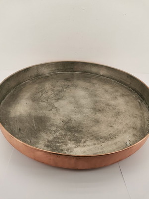 Copper tray used for bread distribution, vintage 1962