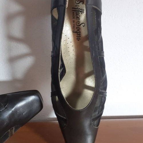 Soffice Sogno leather black pumps size 39 like new