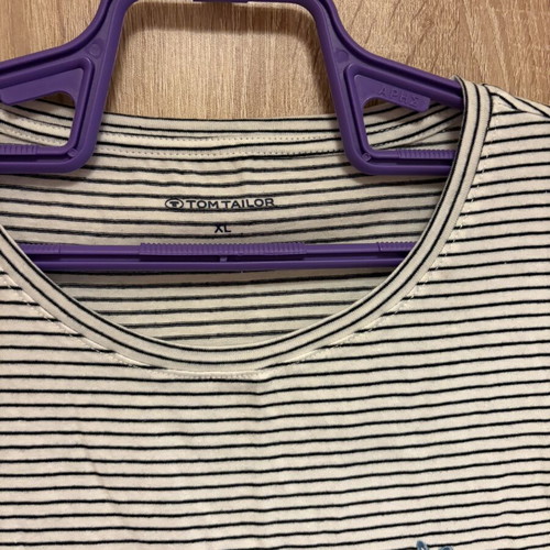 Tom Tailor short-sleeve t-shirt new, embossed design, white and blue, XL