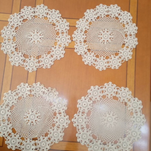 Table linens set like new
