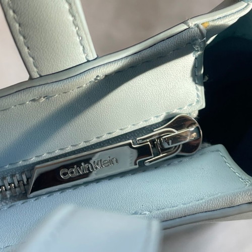 Calvin Klein small crossbody bag like new, light blue