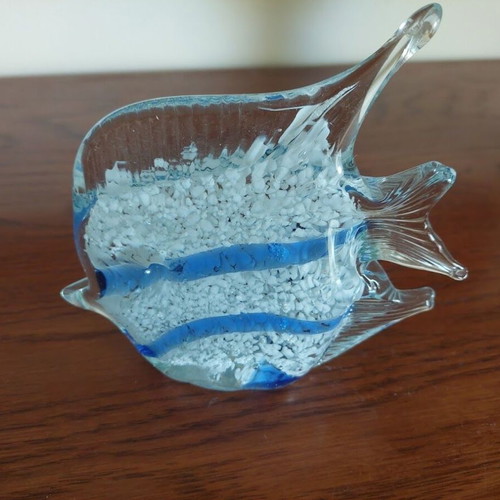 Decorative glass fish set of 2 like new with blue and green details
