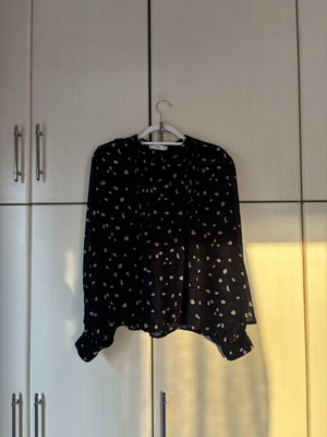 Mango women's shirt XL like new, black and blue