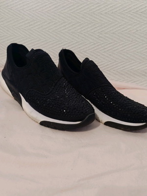 Ash women's sneakers black like new, size 37