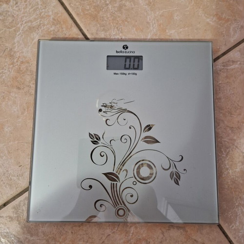 Bathroom scale like new