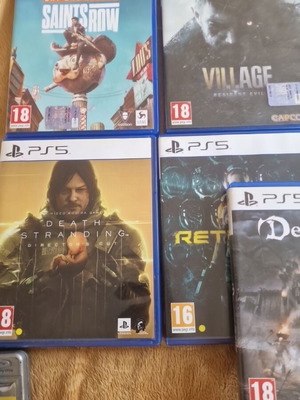 PS5 game discs like new collection
