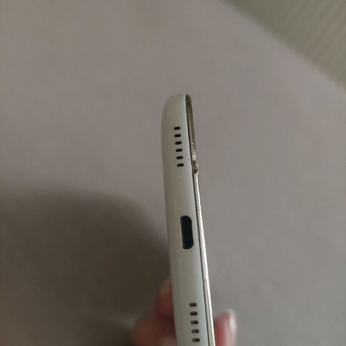 Huawei Y6 used, white, Android 6.0, 16GB, 7.9 MPixel camera