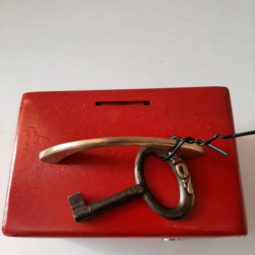 Money box like new with bronze handle and key