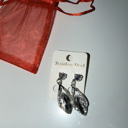 Stainless Steel drop earrings with crystals, silver