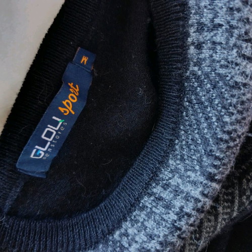 Glou sport knitted men's sweater size M like new, black and gray