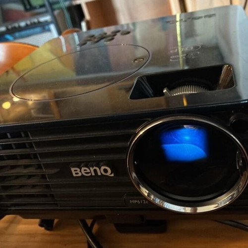 BenQ MP612e projector used, black, excellent condition