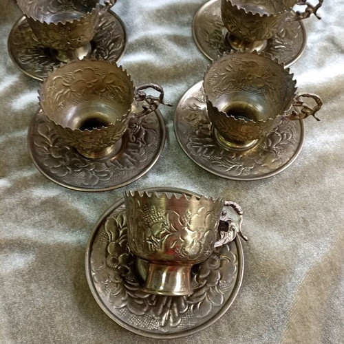 Bronze coffee set used, 5 cups with 5 saucers, silver-plated tray