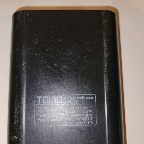 Powerbank Tomo T4 used with removable 18650 battery