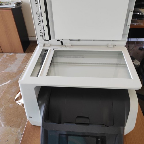 HP OfficeJet Pro 8720 color inkjet multifunction printer like new