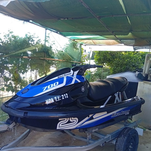 Yamaha Waverunner 80hp jet ski like new with trailer
