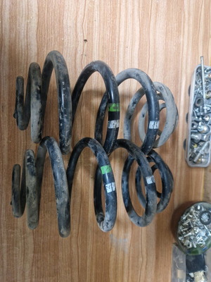BMW E36 sedan rear factory springs used