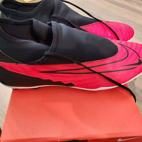 Nike Phantom GX CLUB football shoes like new, size 44