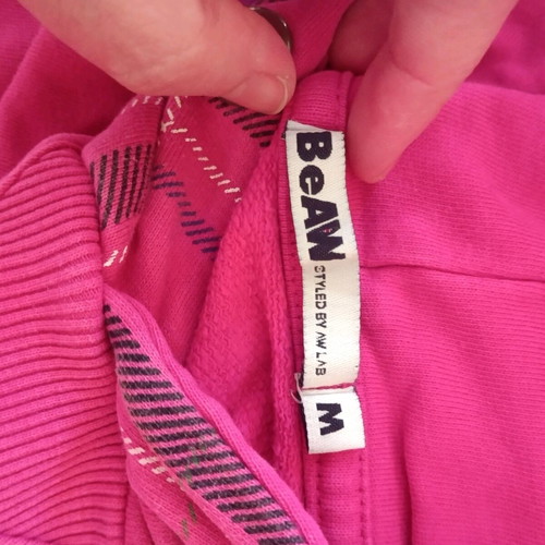 Be aw by Awlab sweatshirt like new, pink and purple, sizes Medium to XL