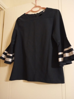 Blouse used, blue, 3/4 bell sleeve, size S