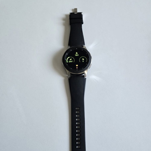 Samsung Galaxy Watch 46mm Bluetooth like new with box and accessories