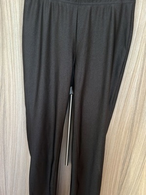 Stradivarius shiny leggings new, size M black