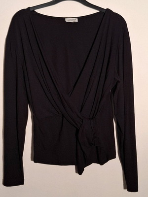 Genesis black elastic blouse like new with waist tie
