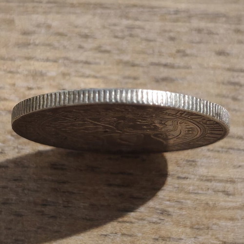 2 Shillings (Florin) 1900 silver coin like new