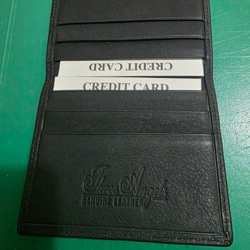 Three Angels genuine leather card holder, black