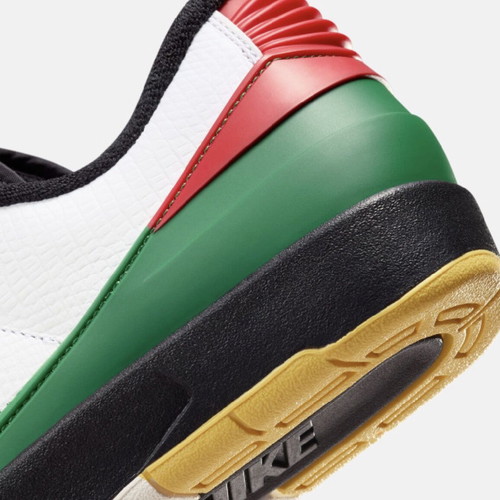 Jordan Retro by Nike sneakers size 42.5 new, colorful