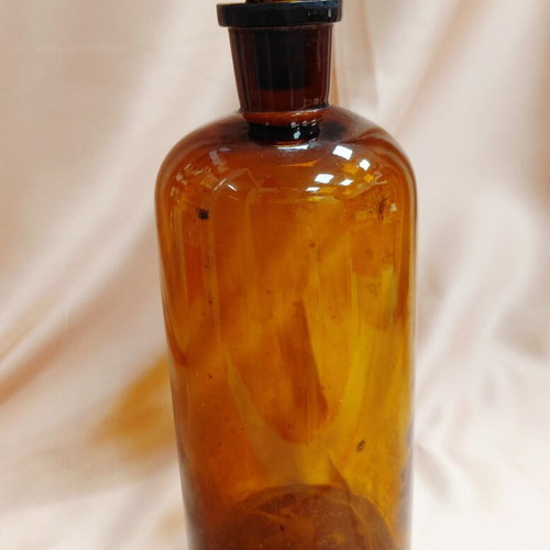 Pharmacy bottles used, set of three amber 1960s