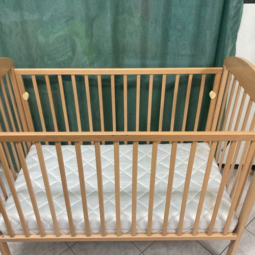 Baby cot with Greco Storm mattress like new