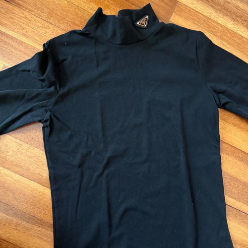 Prada black turtleneck like new