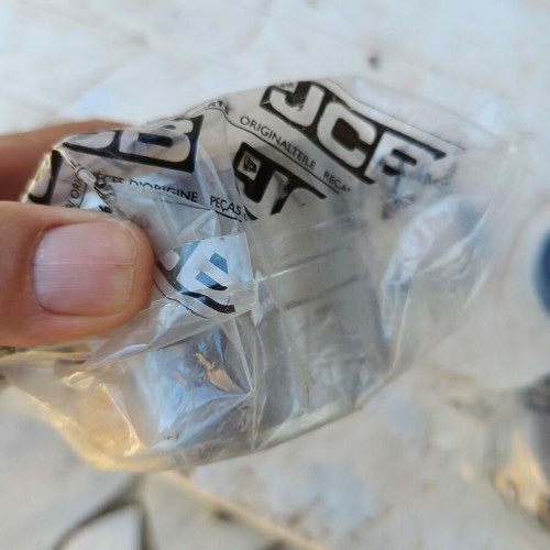 JCB 4CX spare parts central rings and seals new