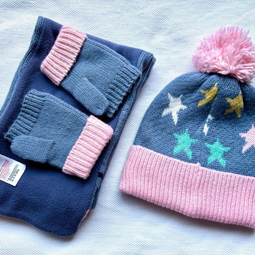Mothercare knitted hat, gloves, scarf set 3-6 years like new