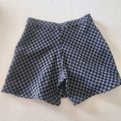 Zara winter skirt-shorts chess 13-14 years like new